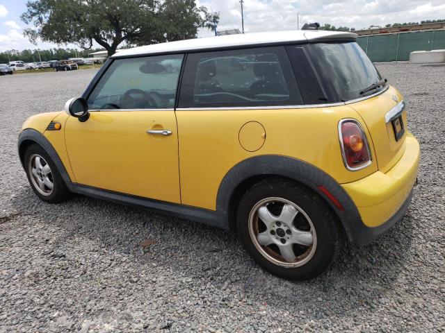 Photo 2 from auction – 2007 MINI COOPER with VIN WMWMF33547TT57972