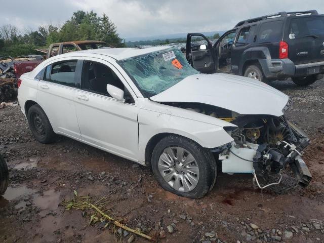 Photo 4 from auction – 2013 CHRYSLER 200 LX with VIN 1C3CCBAB1DN641557