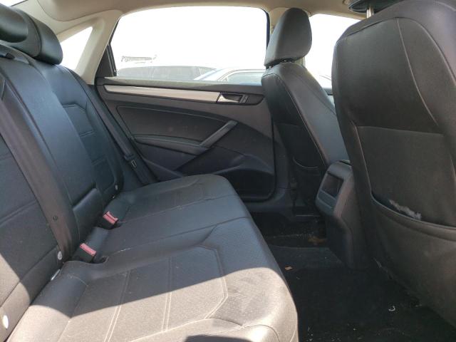 Photo 10 from auction – 2015 VOLKSWAGEN PASSAT S with VIN 1VWAT7A39FC040157