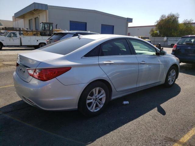 Photo 3 from auction – 2012 HYUNDAI SONATA GLS with VIN 5NPEB4AC5CH425026