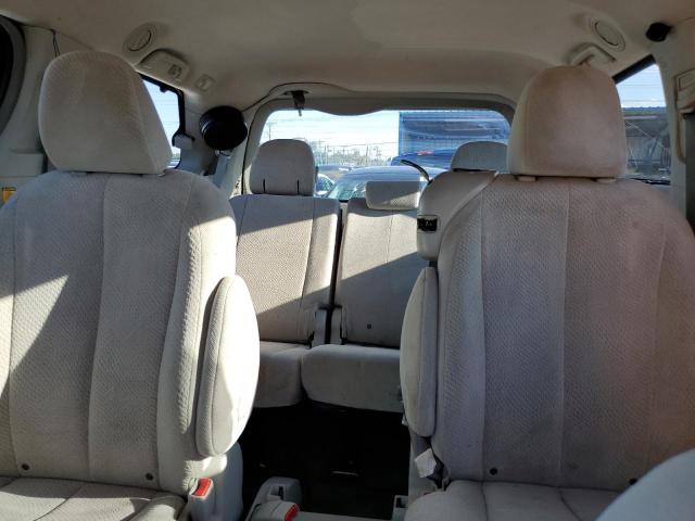 Photo 10 from auction – 2011 TOYOTA SIENNA LE with VIN 5TDKK3DC4BS156888