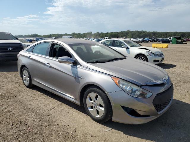 Photo 4 from auction – 2011 HYUNDAI SONATA HYB with VIN KMHEC4A48BA003081
