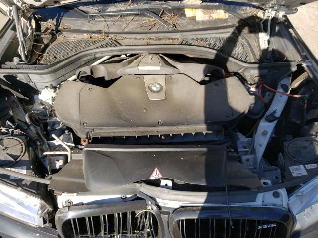 Photo 11 from auction – 2015 BMW X5 XDRIVE5 with VIN 5UXKR6C56F0J75398