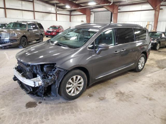 CHRYSLER PACIFICA T 2017 with VIN 2C4RC1BG8HR503842 - Photo from auction
