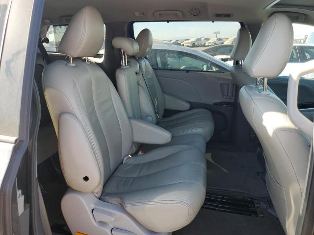 Photo 11 from auction – 2017 TOYOTA SIENNA XLE with VIN 5TDYZ3DC5HS840847