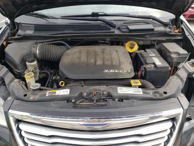 Photo 12 from auction – 2016 CHRYSLER TOWN & COU with VIN 2C4RC1BG2GR186431