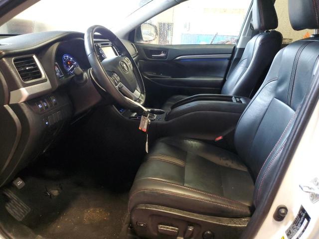 Photo 7 from auction – 2019 TOYOTA HIGHLANDER with VIN 5TDJZRFH1KS627351