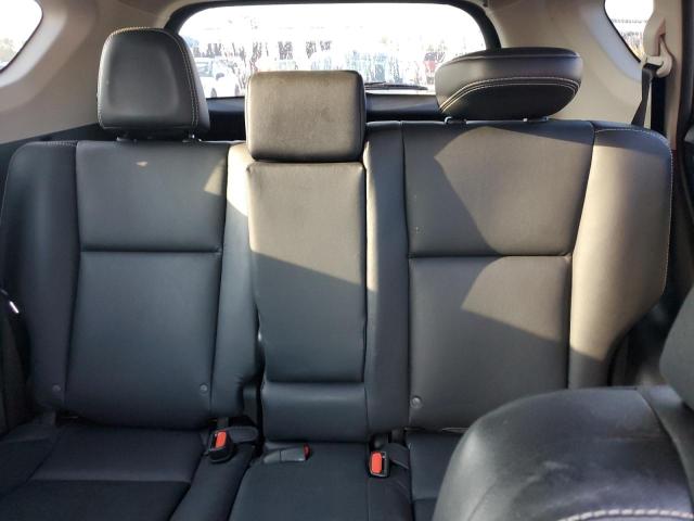 Photo 10 from auction – 2017 TOYOTA RAV4 LIMIT with VIN 2T3YFREV9HW392803