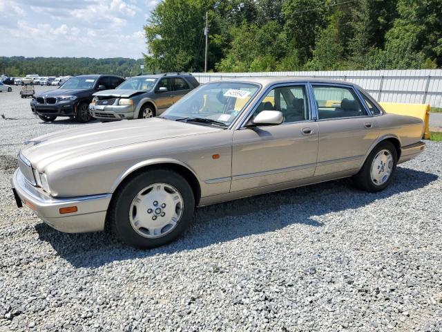 JAGUAR XJ 1995 with VIN SAJHX1744SC750405 - Photo from auction
