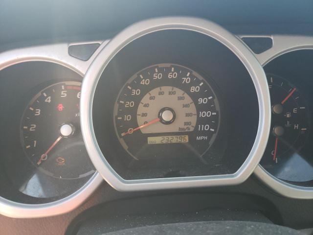 Снимка 9 от търг – 2004 TOYOTA 4RUNNER SR с VIN JTEBT14R748013393