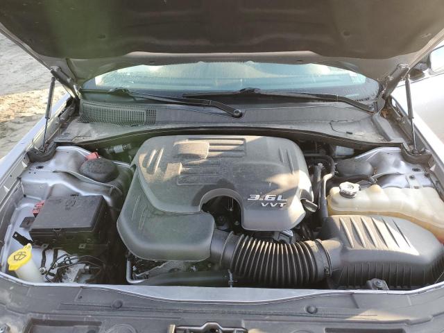 Photo 11 from auction – 2018 CHRYSLER 300 LIMITE with VIN 2C3CCAKG0JH160272