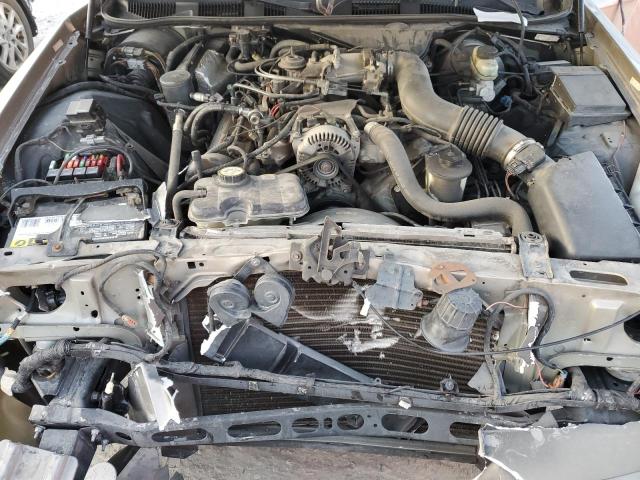 Photo 11 from auction – 2002 MERCURY GRAND MARQ with VIN 2MEFM75W32X645071