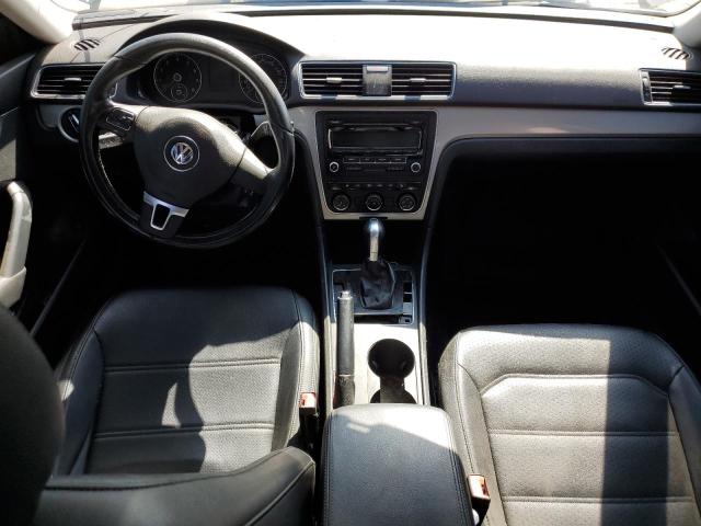 Photo 8 from auction – 2015 VOLKSWAGEN PASSAT S with VIN 1VWAT7A30FC074777