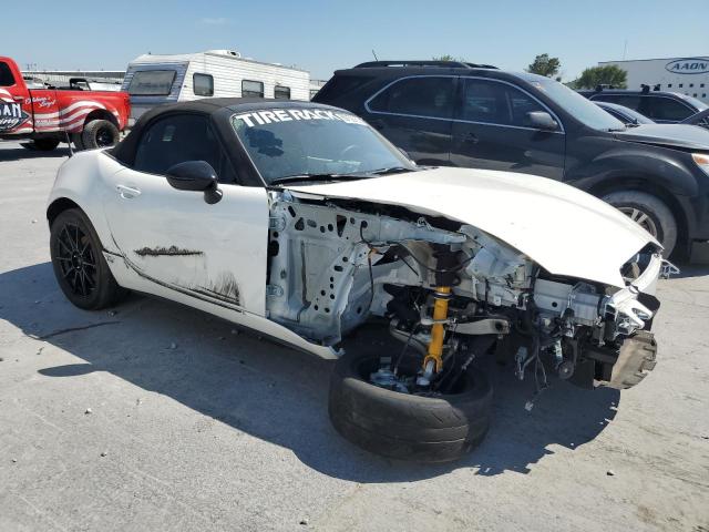 Photo 4 from auction – 2021 MAZDA MX-5 MIATA with VIN JM1NDAC77M0451361