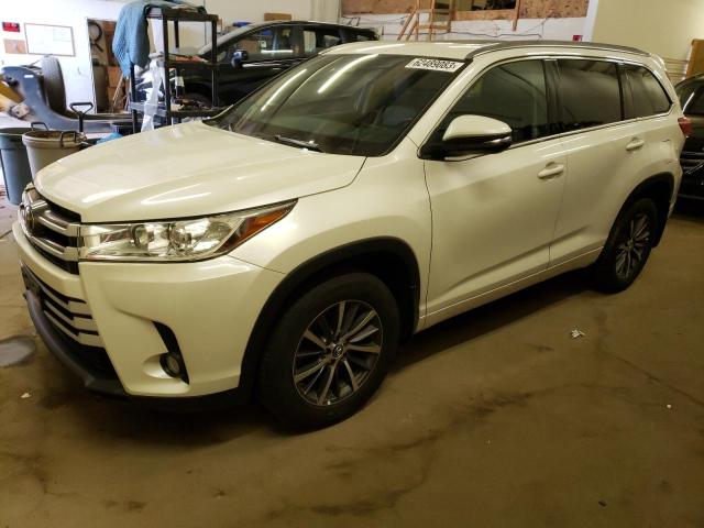 TOYOTA HIGHLANDER 2017 with VIN 5TDJZRFH0HS515455 - Photo from auction