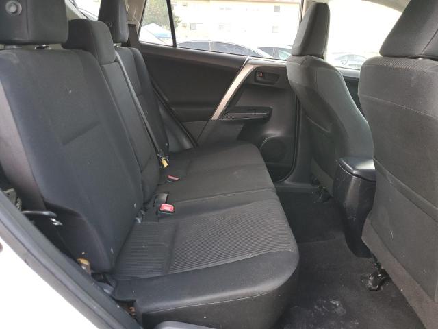 Photo 10 from auction – 2014 TOYOTA RAV4 LE with VIN JTMBFREVXEJ010102