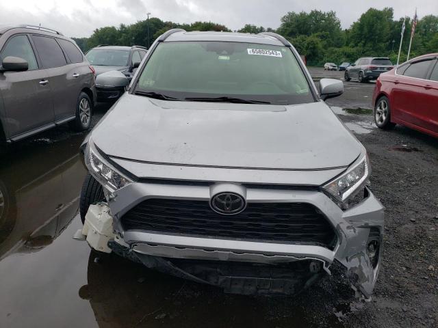 Photo 5 from auction – 2019 TOYOTA RAV4 XLE with VIN JTMP1RFV9KD003252