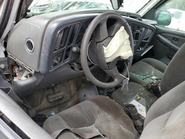 Photo 8 from auction – 2005 CHEVROLET SILVERADO with VIN 1GCEK19Z85Z138783