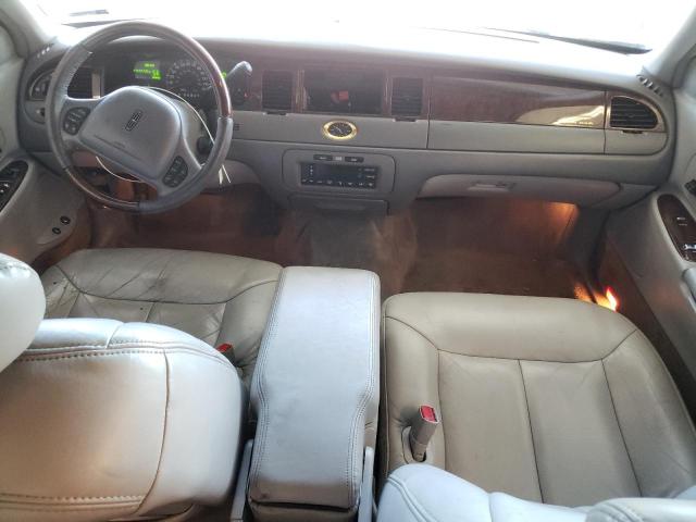 Photo 8 from auction – 2000 LINCOLN TOWN CAR C with VIN 1LNHM83W4YY769471