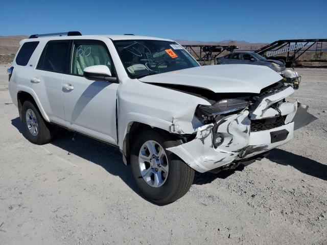 Photo 4 from auction – 2022 TOYOTA 4RUNNER SR with VIN JTEEU5JR1N5257792