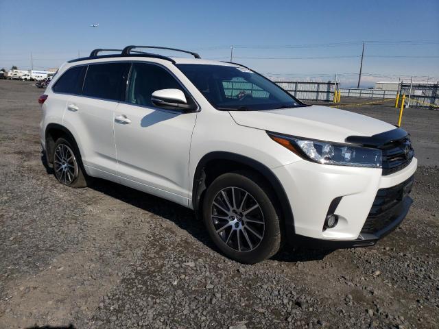 Photo 4 from auction – 2018 TOYOTA HIGHLANDER with VIN 5TDJZRFH8JS546166
