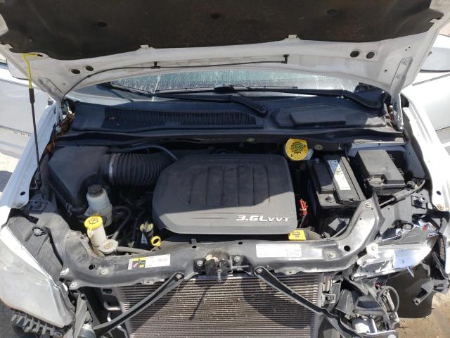 Photo 12 from auction – 2013 CHRYSLER TOWN & COU with VIN 2C4RC1BG1DR821327