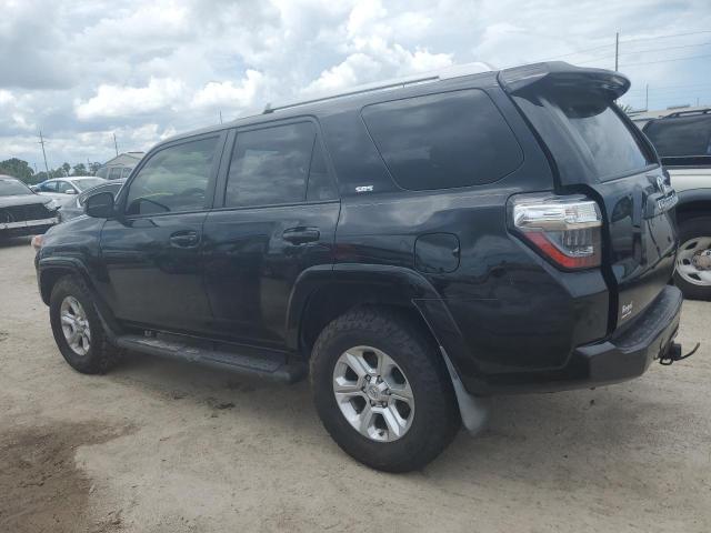 Photo 2 from auction – 2018 TOYOTA 4RUNNER SR with VIN JTEZU5JR4J5184865