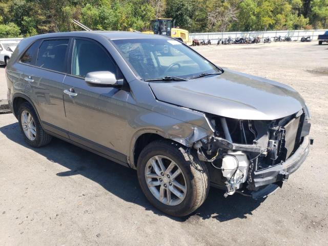 Photo 4 from auction – 2015 KIA SORENTO LX with VIN 5XYKT3A69FG558338