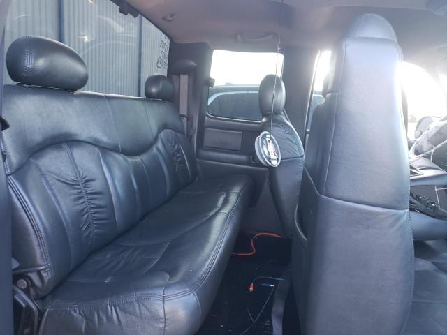 Photo 10 from auction – 2000 CHEVROLET SILVERADO with VIN 1GCFC29U9YZ137187