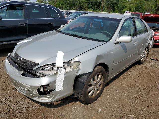 TOYOTA CAMRY LE 2002 with VIN 4T1BE30K52U042040 - Photo from auction