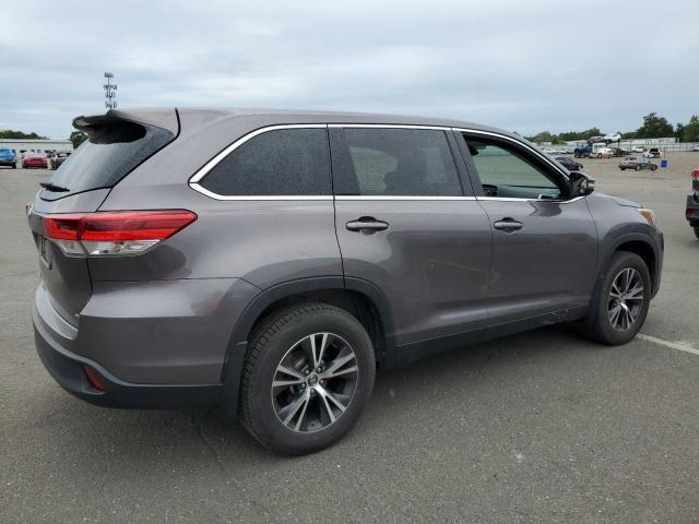 Photo 3 from auction – 2019 TOYOTA HIGHLANDER with VIN 5TDBZRFH0KS942341