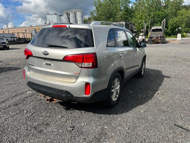 Photo 4 from auction – 2014 KIA SORENTO LX with VIN 5XYKTCA65EG544855