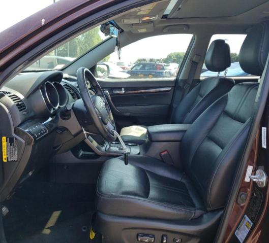 Photo 7 from auction – 2011 KIA SORENTO EX with VIN 5XYKUDA28BG005304