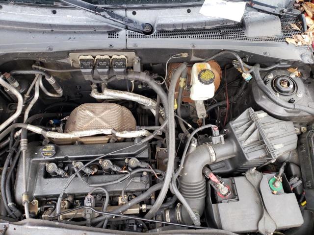 Photo 12 from auction – 2005 FORD ESCAPE XLS with VIN 1FMYU92Z15KB63562