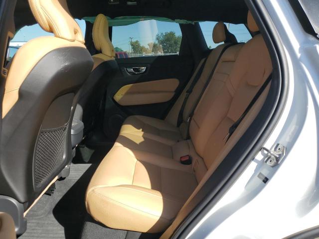 Photo 10 from auction – 2019 VOLVO XC60 T5 MO with VIN LYV102DK7KB239014
