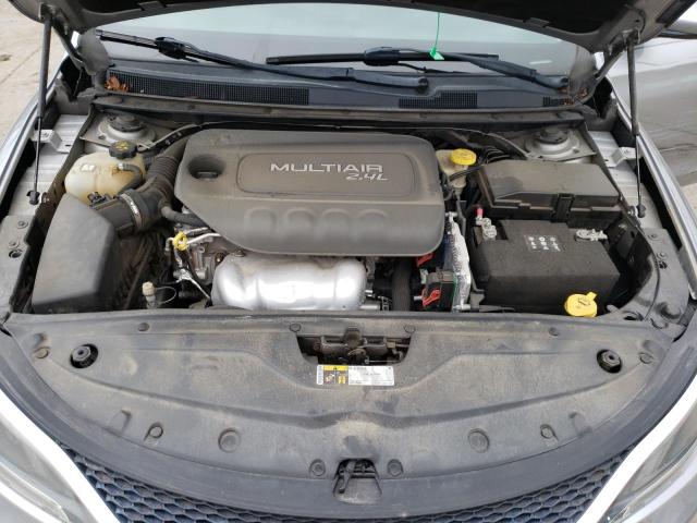 Photo 11 from auction – 2015 CHRYSLER 200 LIMITE with VIN 1C3CCCAB9FN547726
