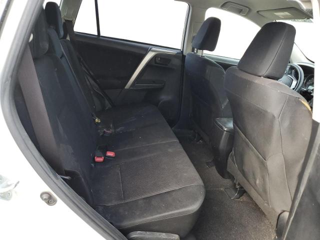 Photo 11 from auction – 2014 TOYOTA RAV4 LE with VIN JTMZFREV6EJ001945
