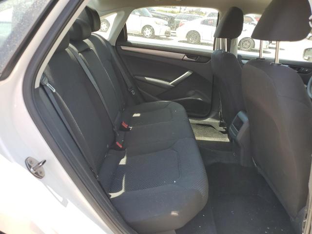 Photo 10 from auction – 2014 VOLKSWAGEN PASSAT S with VIN 1VWAT7A34EC090950