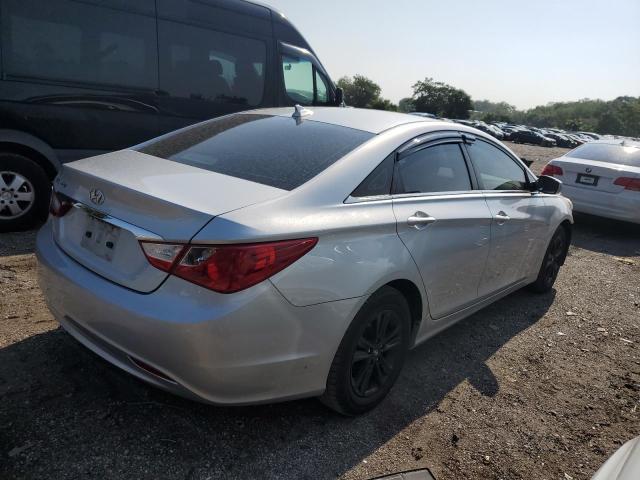 Photo 3 from auction – 2013 HYUNDAI SONATA GLS with VIN 5NPEB4AC9DH629314