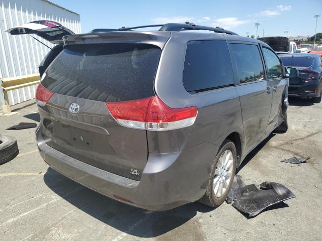 Photo 3 from auction – 2013 TOYOTA SIENNA LE with VIN 5TDJK3DC3DS052567