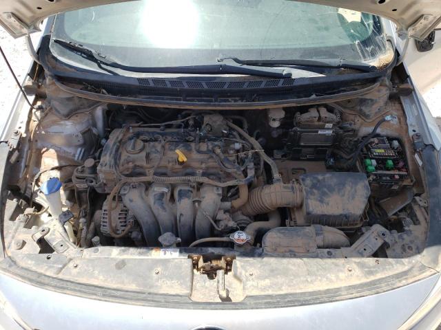 Photo 11 from auction – 2017 KIA FORTE LX with VIN KNAFK5A82H5708896