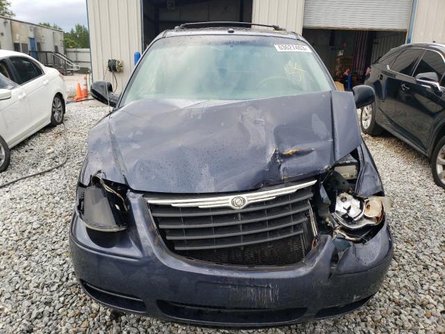 Photo 5 from auction – 2007 CHRYSLER TOWN & COU with VIN 2A4GP44R47R170348