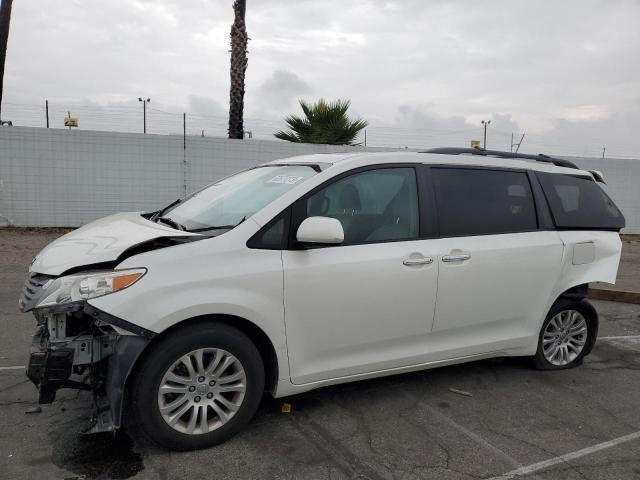 Photo 1 from auction – 2017 TOYOTA SIENNA XLE with VIN 5TDYZ3DC2HS891545