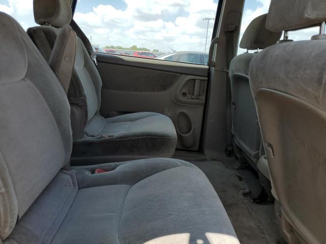 Photo 11 from auction – 2004 TOYOTA SIENNA CE with VIN 5TDZA23C74S015247