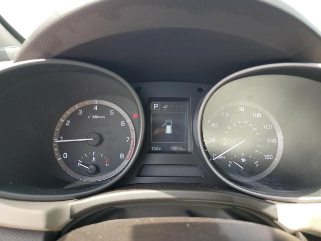 Photo 9 from auction – 2017 HYUNDAI SANTA FE S with VIN 5NMZU3LB1HH008484