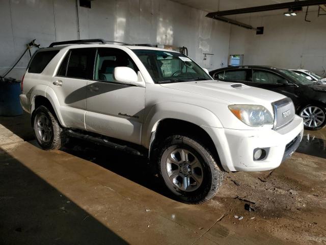 Photo 4 from auction – 2006 TOYOTA 4RUNNER SR with VIN JTEBU14R060102561