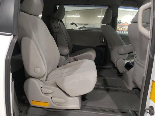 Снимка 11 от търг – 2012 TOYOTA SIENNA LE с VIN 5TDKK3DC6CS230443