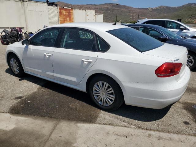 Photo 2 from auction – 2014 VOLKSWAGEN PASSAT S with VIN 1VWAT7A34EC090950