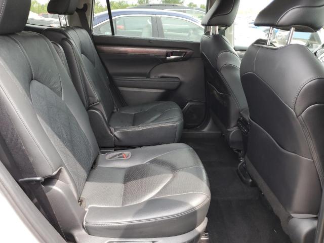 Photo 11 from auction – 2021 TOYOTA HIGHLANDER with VIN 5TDFZRBH2MS097115