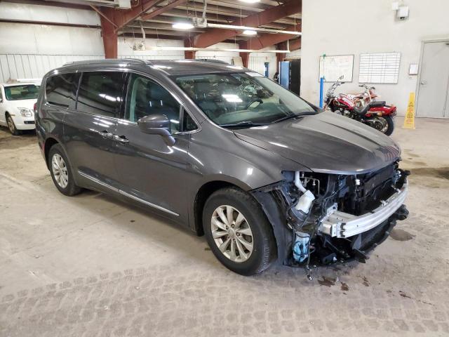 Photo 4 from auction – 2017 CHRYSLER PACIFICA T with VIN 2C4RC1BG8HR503842